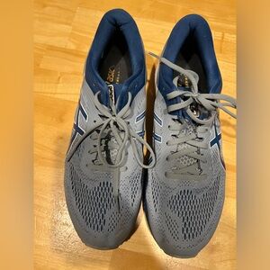 Mens ASICS size 13